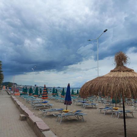 Bral Apartment 7 - Two-Bedroom With Seaview Durrës Exterior foto