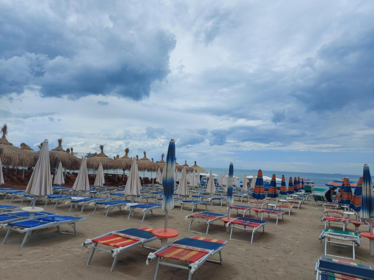 Bral Apartment 7 - Two-Bedroom With Seaview Durrës Exterior foto